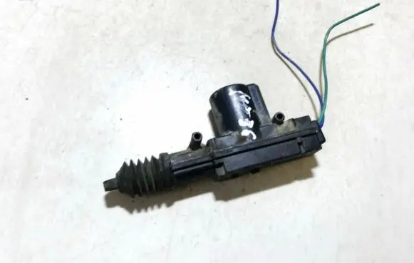 Nissan Primera Central locking motor 