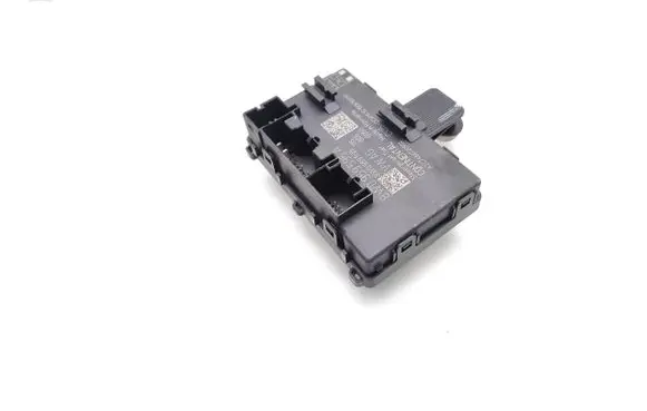 Audi A4 S4 B9 Door control unit/module 8W0959593A