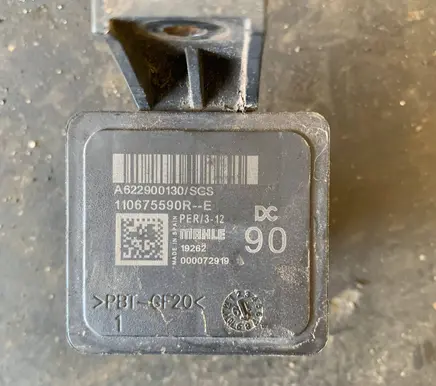 Renault Master III Glow plug pre-heat relay 110675590R