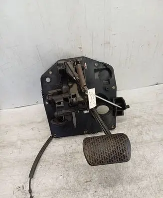 Mercedes-Benz A W168 Brake pedal A1682900249 A1682900801
