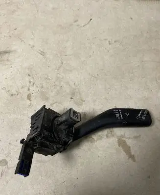 Volkswagen Golf VI Wiper control stalk 1K0953519