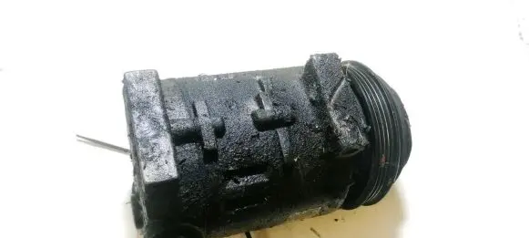 Audi A4 S4 B5 8D Air conditioning (A/C) compressor (pump) 4471009440 4d0260805c