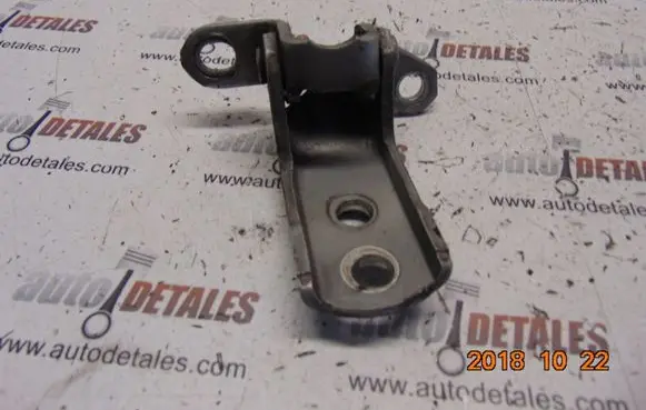 Toyota Previa (XR30, XR40) II Front door upper hinge
