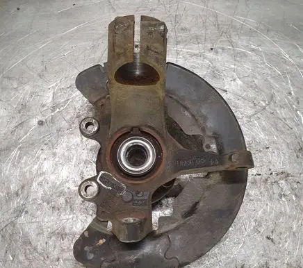 Volvo C70 Front wheel hub spindle knuckle 3M513K170