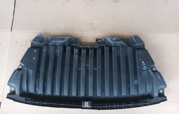 Mercedes-Benz E W213 Engine splash shield/under tray A2135201300 A2135200200 A2135200300