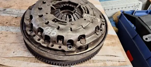 BMW 5 F10 F11 Clutch set kit 8638897