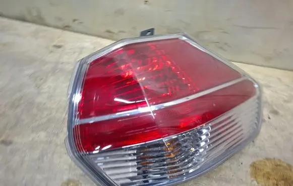 Nissan X-Trail T32 Rear/tail lights 220-17939