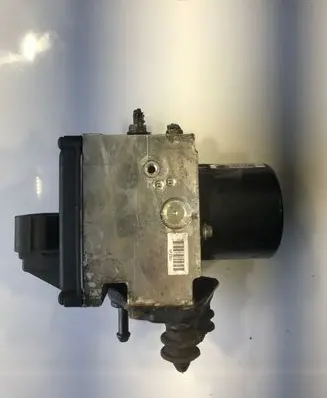 Volkswagen PASSAT B6 ABS Pump 3C0614095S 16332402 16332502A