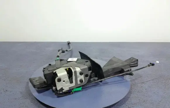 Ford Kuga II Front door lock BM5A-A21812-BG