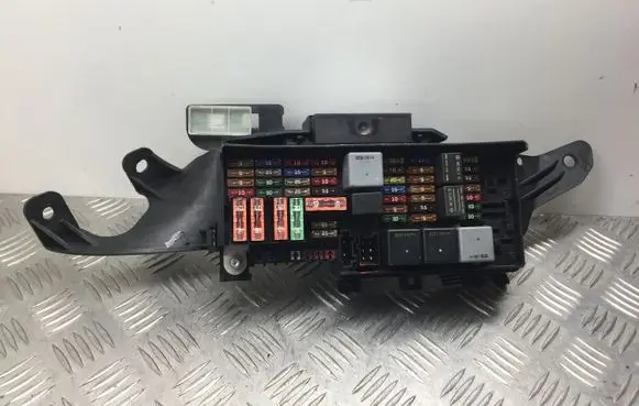 Mercedes-Benz GL X164 Fuse module A1645400762