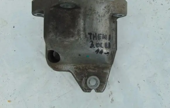 Lancia Thema Engine mounting bracket 04726018AC