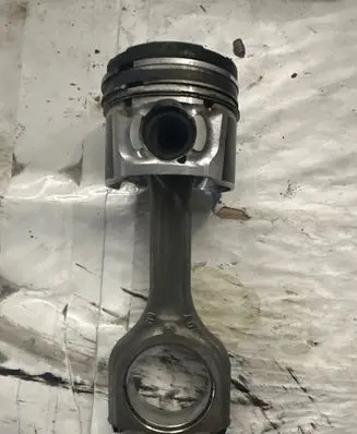 Peugeot 207 CC Piston with connecting rod 9H01 10JBBF
