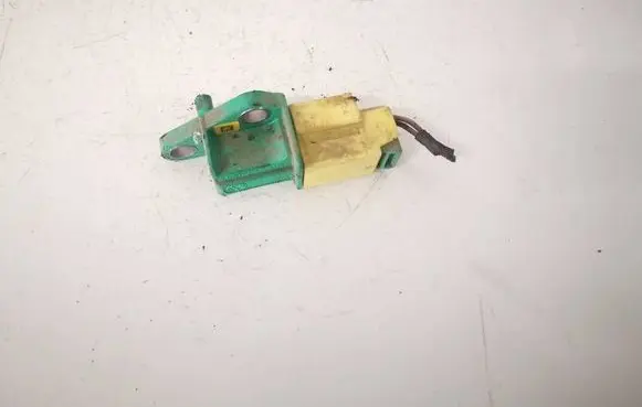 Volkswagen Golf V Airbag deployment crash/impact sensor 1K0909606C