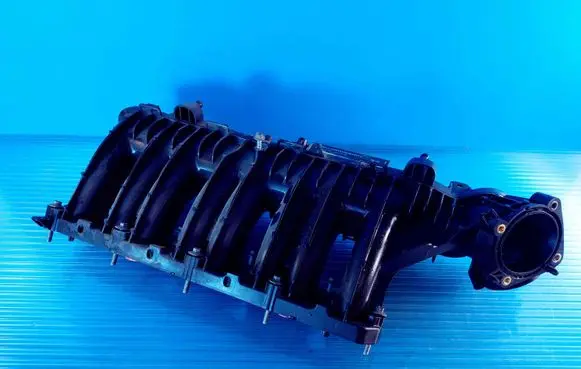 Land Rover Discovery Sport Intake manifold G4D318N968AA