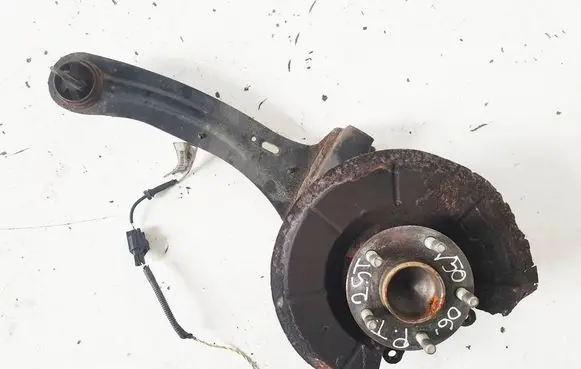 Volvo V50 Rear wheel hub spindle/knuckle 