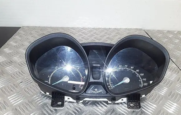 Speedometer (instrument cluster)