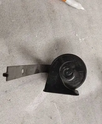 BMW X5 E70 Horn signal 6055306