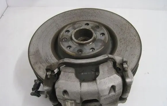 Peugeot 5008 III Front wheel hub spindle knuckle