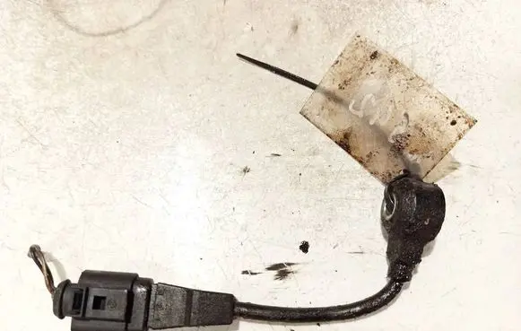 Volkswagen Golf IV Detonation knock sensor 06a905377b