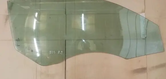 Volkswagen Eos Front door window/glass (coupe) 