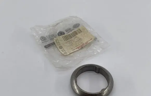 Volkswagen Caddy Muffler pipe connector clamp 855253137A