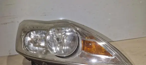 Ford Focus Headlight/headlamp 8m5113w029ae