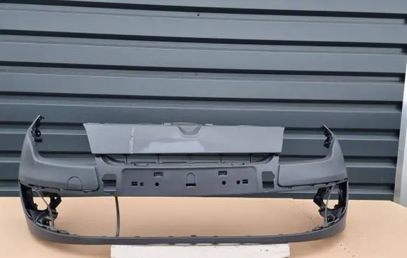 Renault Megane III Front bumper 620221285R