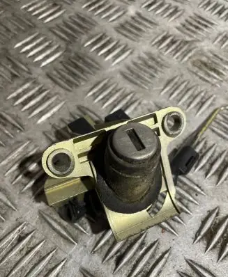 Audi A4 S4 B5 8D Loading door lock 8D5827573