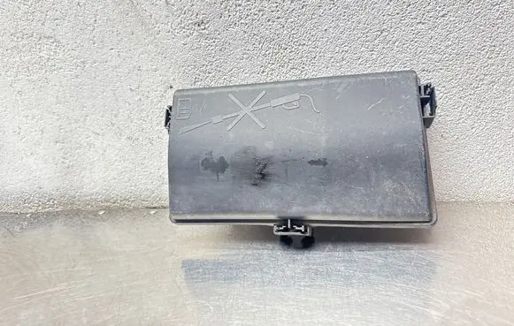 Opel Insignia A Fuse box cover 13222784 544949969