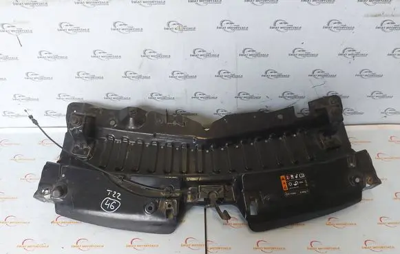 Opel Crossland X Engine bonnet/hood lock trim molding 13354567