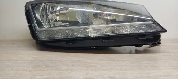 Skoda Fabia Mk3 (NJ) Headlight/headlamp 6V1941016D 0301115202