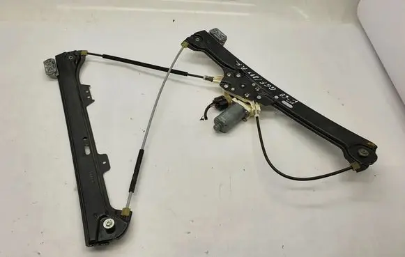 BMW 5 E60 E61 Front door electric window regulator 7184383