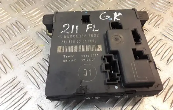Mercedes-Benz E W211 Door control unit/module 2118703385 A2118703385