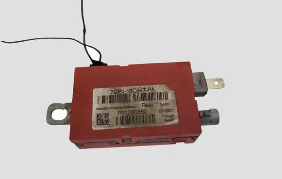 Volvo V60 Aerial antenna amplifier 7CP118C847PA P31260852