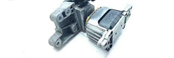 Citroen C5 Engine mount bracket 86945E01