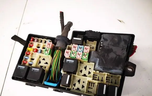 Volvo C30 Fuse box set 30672951