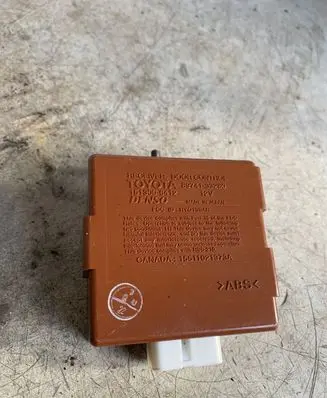 Lexus ES 250 - 300 - 330 Door central lock control unit/module 8974133280 1513006412