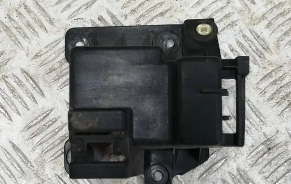 Ford B-MAX Rear bumper mounting bracket GH4DA AV1117A881AB