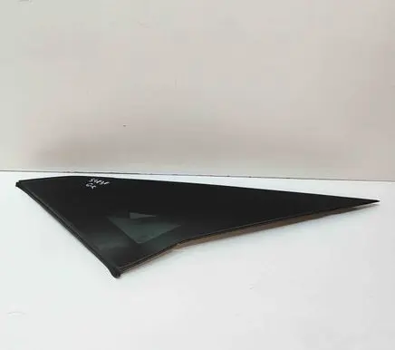 Peugeot 3008 III Rear side window 9845926580