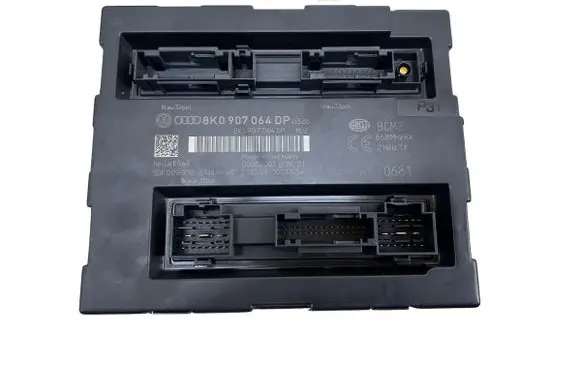 Audi A5 8T 8F Comfort/convenience module 8k0907064dp