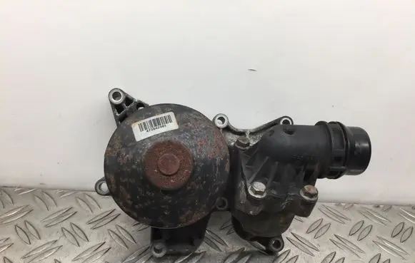 BMW 5 GT F07 Water pump 4738429 473842901