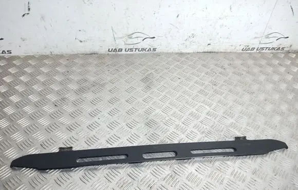 Nissan Almera Tino Air flow deflector 