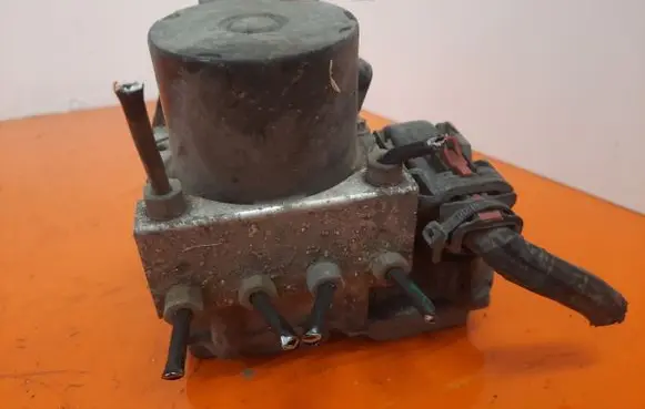 Seat Ibiza III (6L) ABS Pump 6Q0907379AF