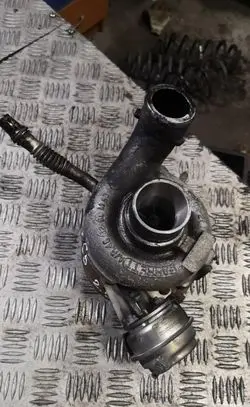 Audi A6 S6 C5 4B Turbo 059145701g