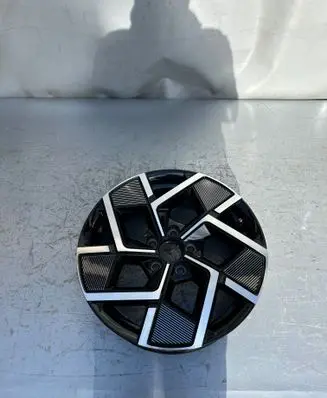 R18 alloy rim