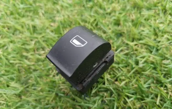 Audi A3 S3 8P Electric window control switch 8E0959855B