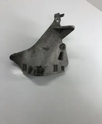 Seat Ibiza IV (6J,6P) Engine mounting bracket 03P199206