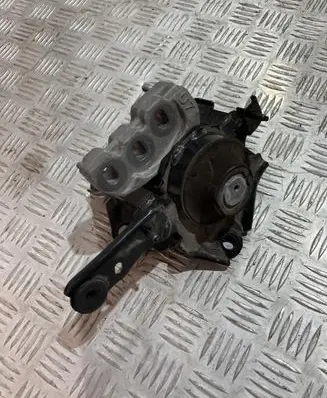 Toyota Yaris XP210 Engine mount vacuum valve PK18089