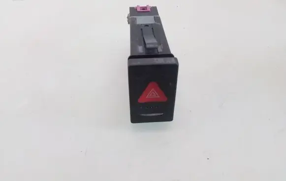 Volkswagen PASSAT B5 Hazard light switch 3B0953235