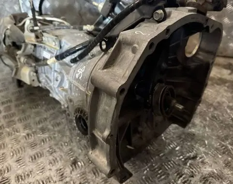 Subaru XV I Manual 6 speed gearbox TY756WT5BB K24 SUDU8867189